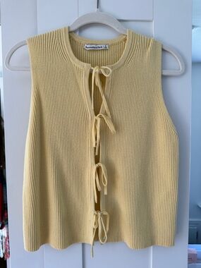 Abercrombie & Fitch Pale Yellow Ribbed Tie-Front Tank